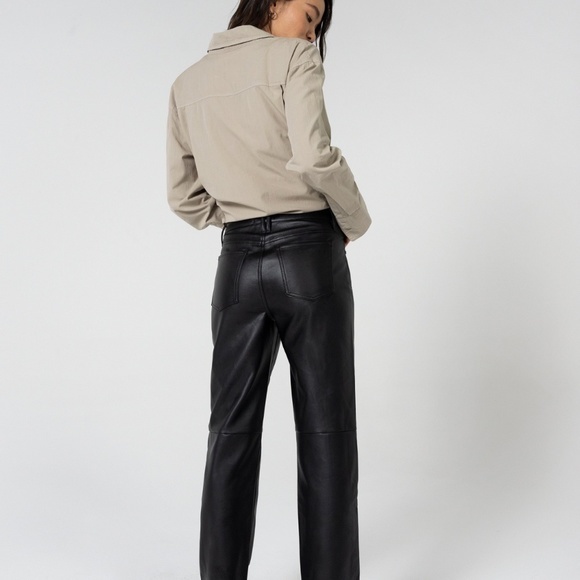 Unpublished Paloma High Rise Mom Jean Vegan Black Leather size 25 NWT‎ - Picture 2 of 9